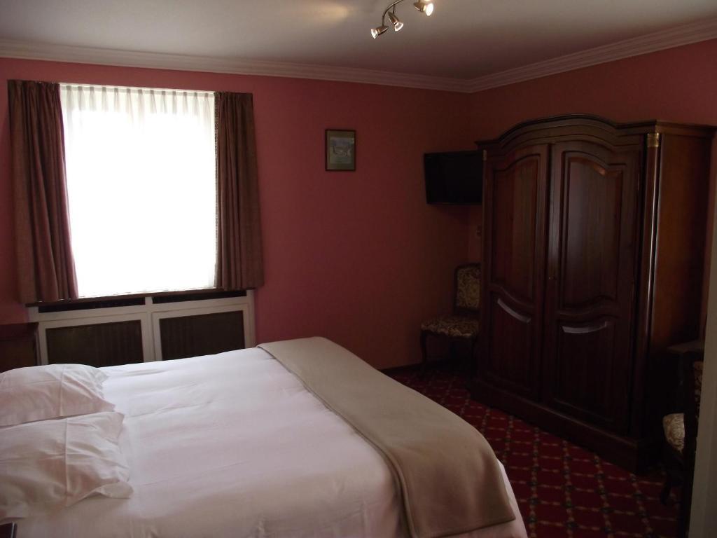 Hostellerie Au Cygne ウィッサンブール 部屋 写真