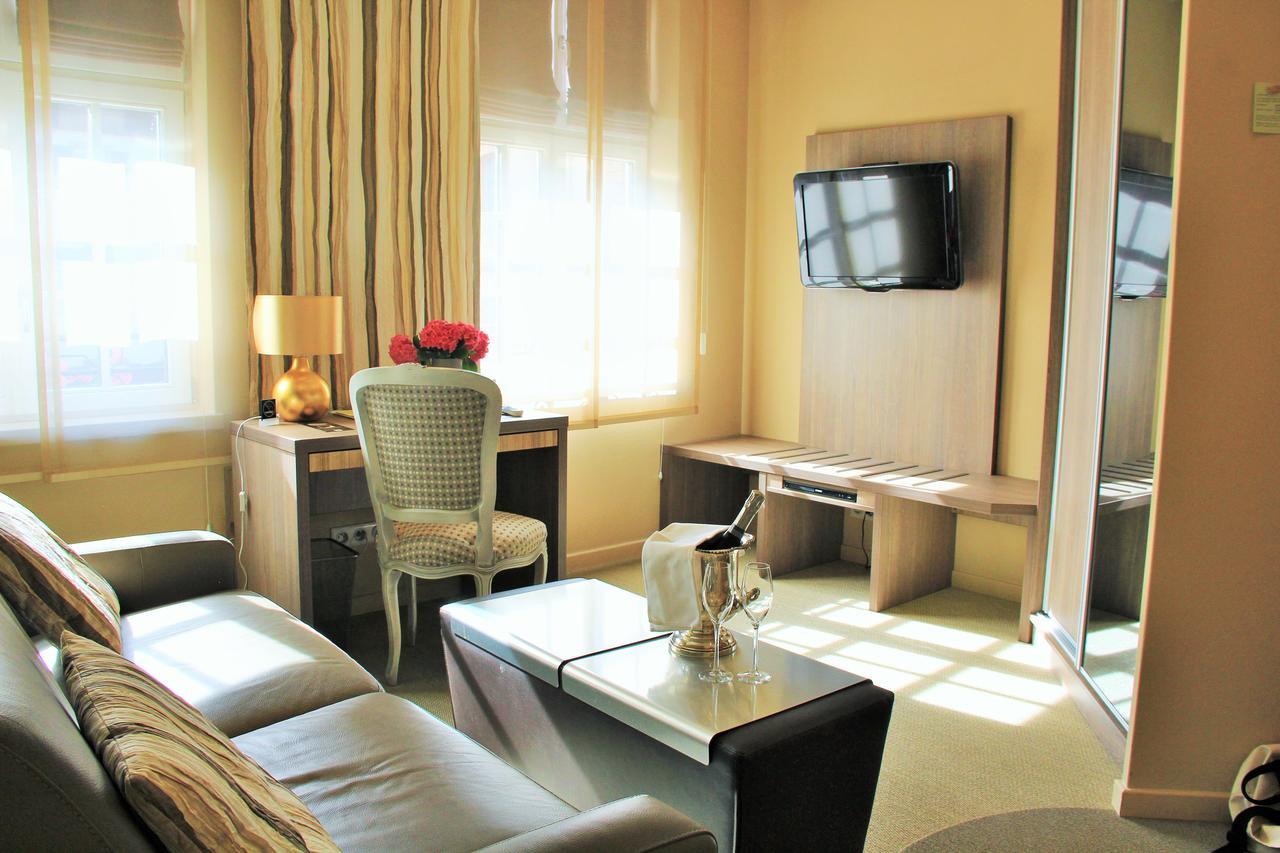 Hostellerie Au Cygne ウィッサンブール エクステリア 写真